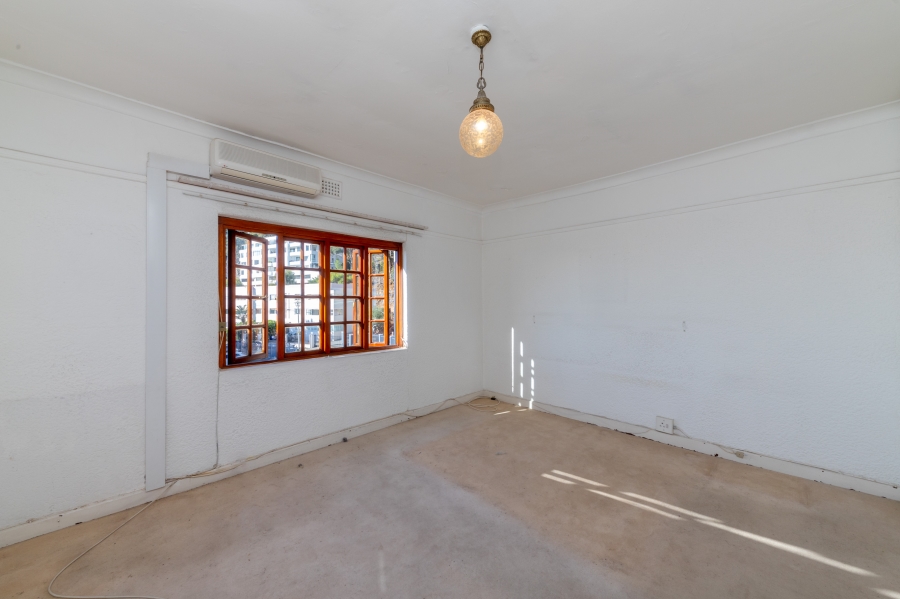 To Let 2 Bedroom Property for Rent in Sea Point Western Cape